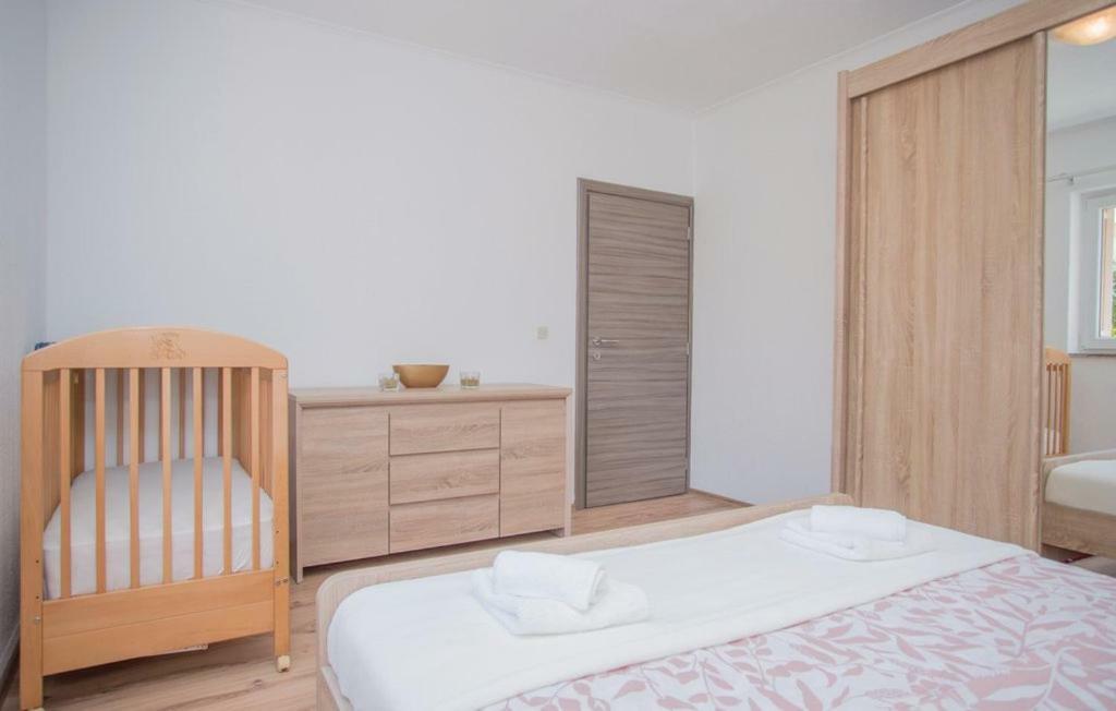 Apartment Vrljika,With Private Pool,Bikes,Garage 伊莫茨基 外观 照片
