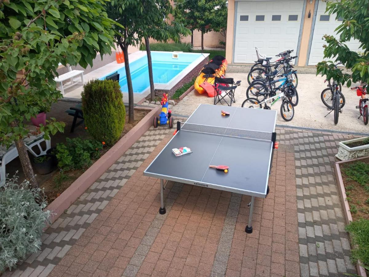 Apartment Vrljika,With Private Pool,Bikes,Garage 伊莫茨基 外观 照片